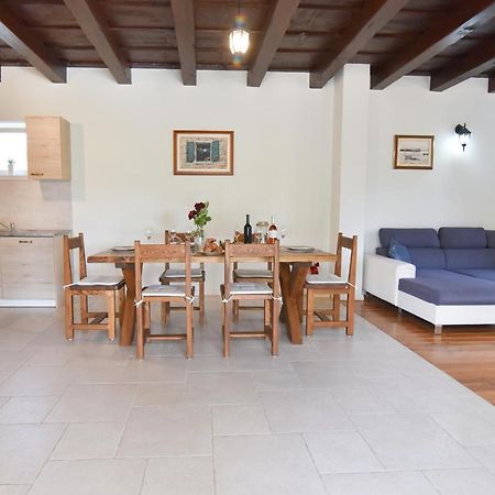 Vacation Home Mate Ceko Sukošan Esterno foto