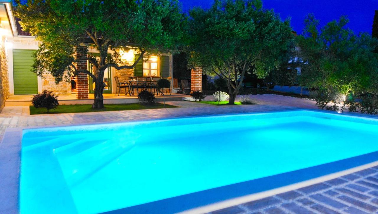 Vacation Home Mate Ceko Sukošan Esterno foto