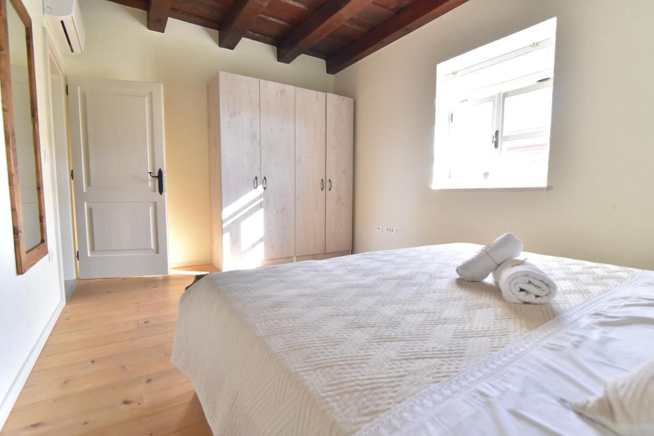 Vacation Home Mate Ceko Sukošan Esterno foto