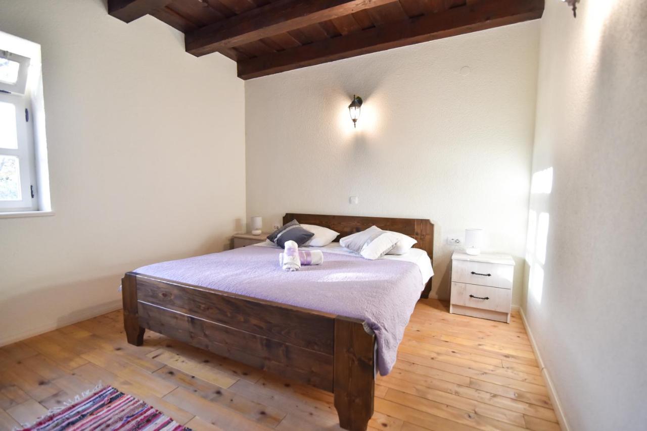 Vacation Home Mate Ceko Sukošan Esterno foto