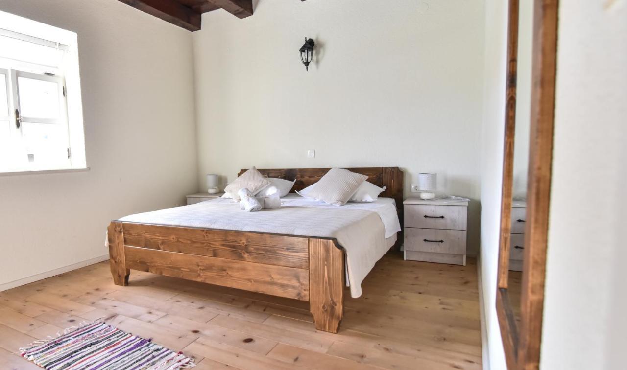 Vacation Home Mate Ceko Sukošan Esterno foto